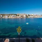 Appartement Blue Harbour Seafront With Large Terrace With Panoramic Sea Views - By Getawaysmalta