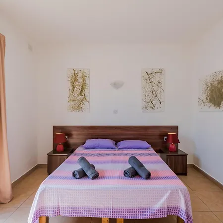 Blue Harbour Seafront With Large Terrace With Panoramic Sea Views - By Getawaysmalta 아파트 *